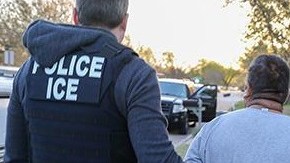 ICE gana terreno en colaboración con autoridades locales.