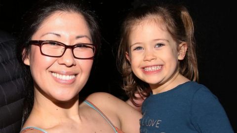 Ruthie Ann Miles con su hija, fallecida en el accidente