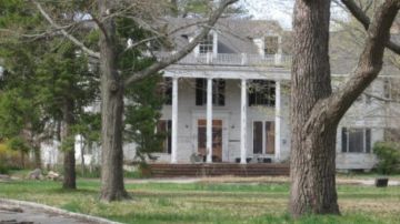 Ebo Hill Mansion es original del año 1845 y estaba en venta