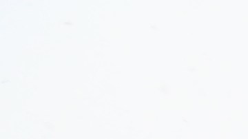 La candidata por la Asamblea Estatal Catalina Cruz y otros activistas denuncian que edificio en la calle 82 en Queens afecta la comunidad.