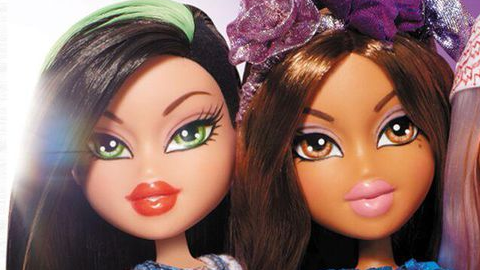 Las muñecas Bratz nacieron en 2001, convirtiéndose rápidamente en la principal competencia de las míticas Barbies