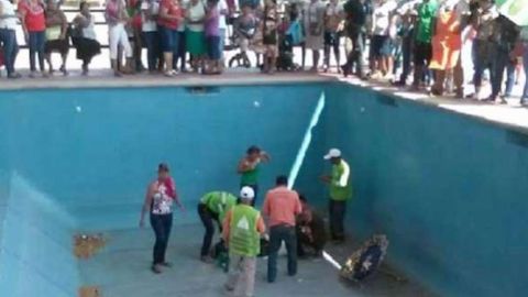 La mujer sufrió traumatismo craneoencefálico severo