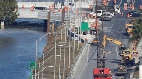 El colapso de un puente peatonal en Miami el jueves causó la muerte de al menos seis personas.