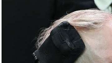 Hawking tachó a Trump como un peligro para la humanidad.