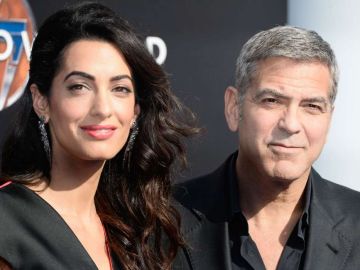 Amal y George Clooney, se involucran en causas sociales.