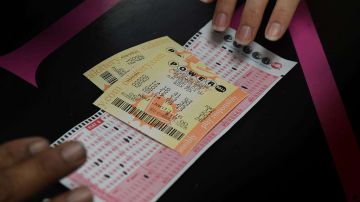 La mujer ganó la lotería en enero pasado.