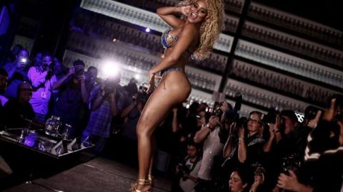 La modelo bahiana Erika Canela ganadora de Miss Bum Bum en 2016 pretende demandar a Cristiano Ronaldo.        (Foto: MIGUEL SCHINCARIOL/AFP/Getty Images)