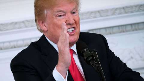 Trump ha sido cuestionado por su decisión sobre el acero y aluminio.