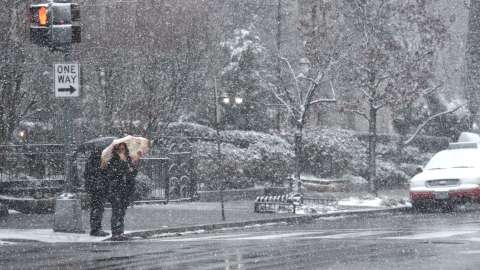 Las calles de Washington D.C. lucen casi vacías. RIC BARADAT/AFP/Getty Images