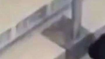 El aficionado del Herta Berlin captado en pleno acto indecente.