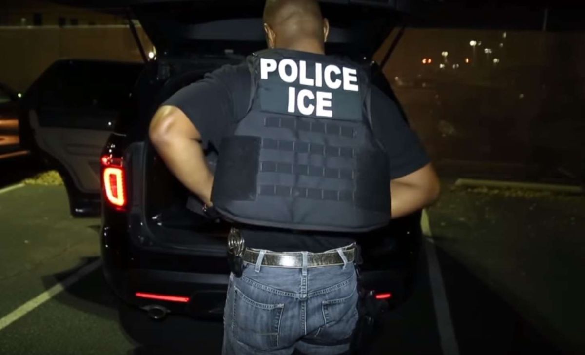 Cualquier indocumentado podría ser detenido por ICE.