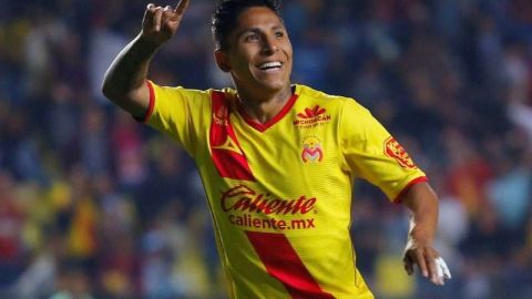 El peruano Raúl Ruidiaz tiene un muy buen año con Monarcas Morelia en el fútbol mexicano. (Foto: Imago7/Ismael Arroyo)