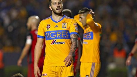 André-Pierre Gignac, y su frustración tras perder los Tigres UANL ante el Toronto FC en la Liga de Campeones de la Concacaf. (Foto: Imago7/ José Macías)