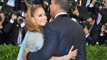 J. Lo y A-Rod, muy enamorados.