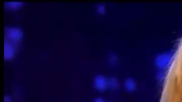 Pamela Anderson fue entrevistada en un canal de televisión