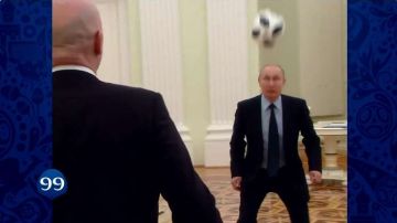 El presidente de Rusia, Vladimir Putin, domina el balón a 100 días para la Copa del Mundo