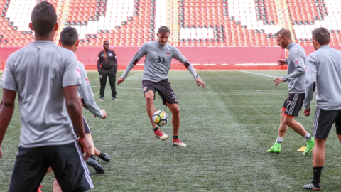 Los Red Bulls en el estadio Caliente de Tijuana. Crédito: NY Red Bulls