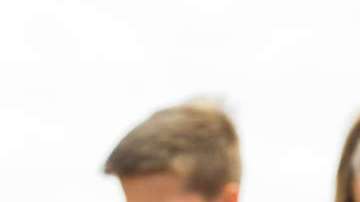 Hoy en día, los niños pasan mucho tiempo con el celular.