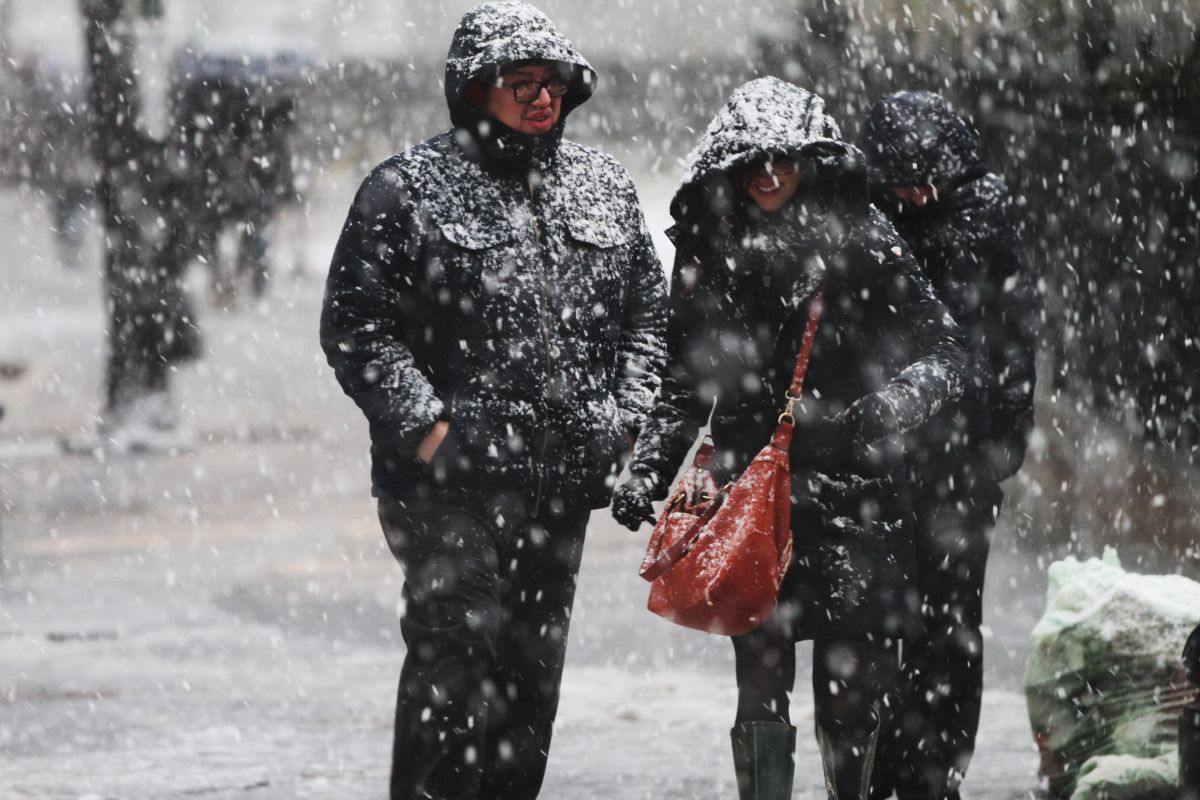 Las autoridades han pronosticado entre 6 y 10 pulgadas de nieve para la ciudad de Nueva York.