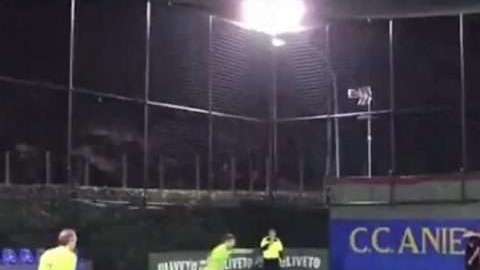 Francesco Totti hizo un gol de ensueño en fútbol 5.