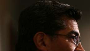 Xavier Becerra se convirtió en enero de 2017 en el primer Fiscal General latino de EEUU