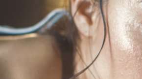 Hacer ejercicio es clave para bajar de peso, dicen los expertos.