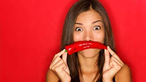 Después de probar este picante en un concurso, el hombre comenzó a jadear, sentir dolores en el cuello y fuertes dolores de cabeza.