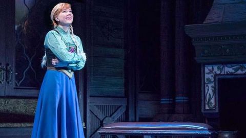 La actriz estadounidense Patti Murin interpreta a Anna en el musical de Broadway de "Frozen".