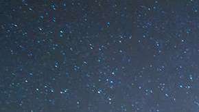 Cabral dijo haber usado flashes y exposición larga para captar la escena.