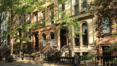 La policía lo encontró muerto en su casa del Upper East Side