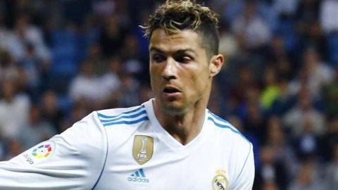 El delantero portugués del Real Madrid, Cristiano Ronaldo busca arrebatarle el Pichichi a Messi. (Foto: EFE / J. P. Gandul)