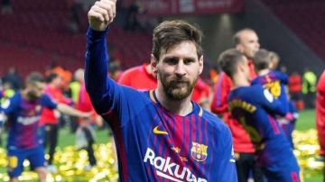 El delantero argentino del FC Barcelona, Lionel Messi, tras ganar la Copa del Rey por 5 goles a 0 al Sevilla. (Foto: EFE/Rodrigo Jiménez)