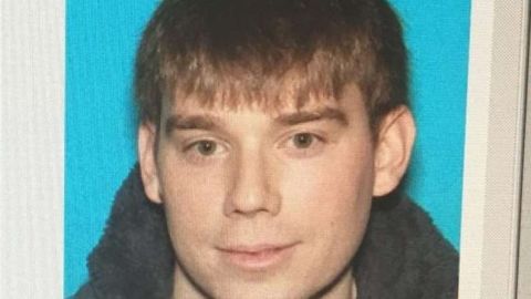 La policía identificó al hombre como dly shows Travis Reinking/ EFE