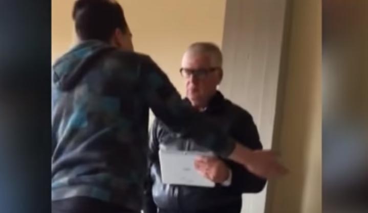 Videos Estudiantes Humillan Y Agreden A Profesor En Salón De Clases