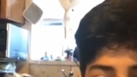 Azael tiene 12 años y nació en EEUU.
