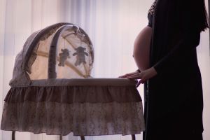 Pareja demanda a hospital por perder el cadáver de su bebé en Nueva York