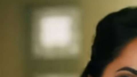 Becky G estrenó video.