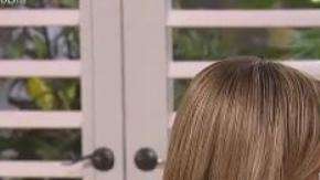 El beso de piquito de Adamari y James.