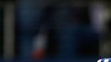 Bryant ya mira en otra dirección.