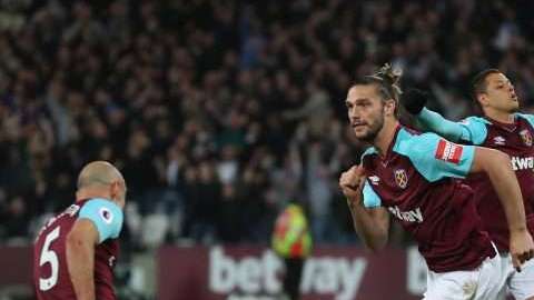 El inglés Andy Carroll le dio el empate de último minuto al West Ham United contra el Stoke City.  (Foto: Catherine Ivill/Getty Images)
