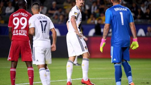 Zlatan Ibrahimovic y el Galaxy perdieron con Red Bulls. Getty Images