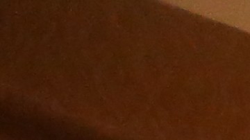 Roberto Ramírez, director de mercadeo de rones, Bacardi. Paola Arechabala Consuegra, hija de Ramon y Amparo Arechabala y  Vanessa García, escritora de la obra Amparo.(vestido amarillo)