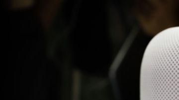 La Home Pod es la primera bocina inteligente de Apple.