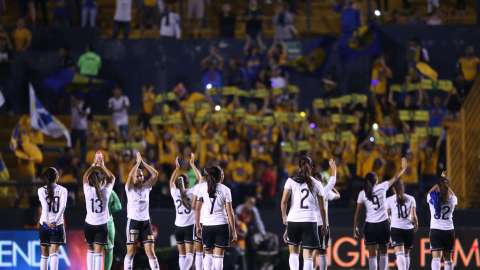 Más de 38,000 hinchas fueron al partido de ida de Liga MX femenil. Imago 7