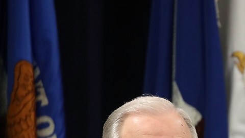 El fiscal general Jeff Sessions y el subprocurador Rob Rosenstein.