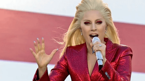 Con motivo de su 32 cumpleaños, Gaga recordó el largo camino que ha recorrido.
