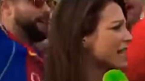 La reportera Marina Lorenzo y su incómodo momento con los aficionados culés.