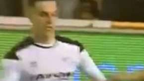 El portugués Rubén Neves del Wolverhampton inglés.