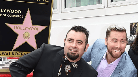 Los integrantes de la banda posaron para las fotos de su estrella del Paseo de la Fama en Hollywood Boulevard, cerca de La Brea Avenue