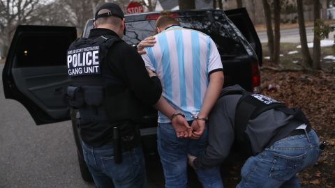 El arresto de pandilleros en Long Island sigue en aumento.